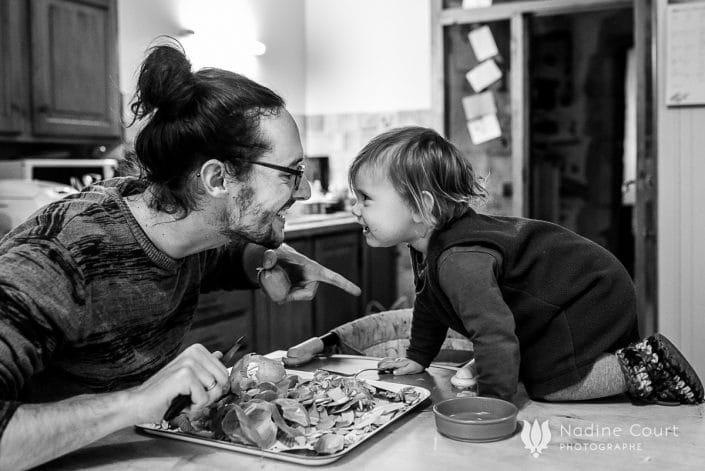 Parents-et-autorite-article-joyeux-bazar Reportage documentaire de famille en Rhône Alpes